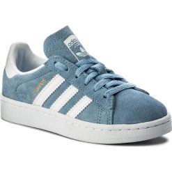 Buty adidas - Campus C DB1351 Ashblu/Ftwwht/Ftwwht. Niebieskie półbuty dziewczęce Adidas, z paskami. W wyprzedaży za 189,00 zł.