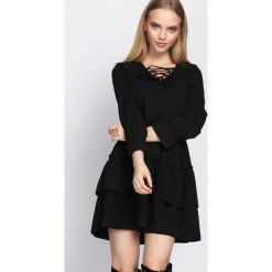 Czarna Sukienka Suave. Sukienki małe czarne damskie marki Born2be, uniwersalny. Za 94,99 zł.