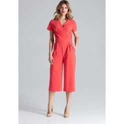 Koralowy Kombinezon z Szerokimi Nogawkami 7/8 z Kopertowym Dekoltem. Pomarańczowe kombinezony damskie Molly.pl, na co dzień, na lato, s, bez wzorów, eleganckie, bez kołnierzyka, z krótkim rękawem, krótkie. Za 229,90 zł.