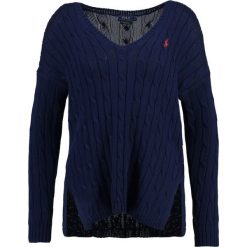 Polo Ralph Lauren SIDE SLIT Sweter bright navy. Niebieskie swetry klasyczne damskie marki Polo Ralph Lauren, s, z bawełny. Za 649,00 zł.
