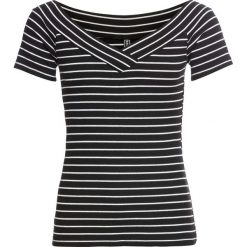 Shirt z dekoltem carmen bonprix czarno-biały w paski. Czarne koszulki damskie bonprix, w paski, z dekoltem w serek. Za 59,99 zł.