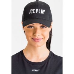 CZAPKA Z DASZKIEM ice play. Białe czapki damskie Ice Play, bez wzorów, z bawełny. Za 127,20 zł.