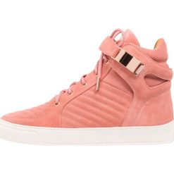 Leandro Lopes MOSH Tenisówki i Trampki wysokie pink. Czerwone tenisówki damskie marki Leandro Lopes, ze skóry. W wyprzedaży za 994,95 zł.