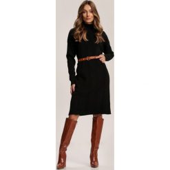 Czarna Sukienka Isireth. Czarne sukienki damskie Renee, s, bez wzorów, bez kołnierzyka, bez rękawów, midi. Za 99,99 zł.