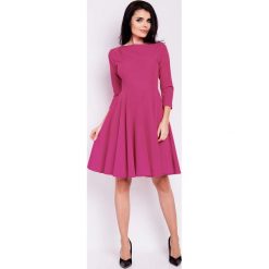 Sukienki: Różowa Sukienka Elegancka Rozkloszowana z Zakładkami przy Dekolcie
