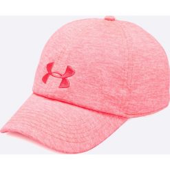 Under Armour - Czapka. Różowe czapki damskie marki Under Armour, z elastanu. Za 89,90 zł.