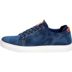 Granatowe sportowe buty męskie NEW AGE 30081. Niebieskie buty sportowe męskie New Age, bez zapięcia. W wyprzedaży za 119,00 zł.