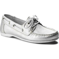 Mokasyny TAMARIS - 1-23628-20 Silver Metall. 933. Szare mokasyny damskie marki Tamaris, ze skóry, na płaskiej podeszwie. W wyprzedaży za 199,00 zł.