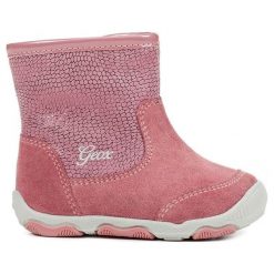 Geox Dziewczęce Buty Za Kostkę New Balu 25 Różowy. Różowe buty dziewczęce zimowe marki Geox, za kostkę, na zamek. Za 259,00 zł.