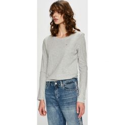 Tommy Jeans - Bluzka. Szare bluzki damskie Tommy Jeans, s, bez wzorów, z bawełny, z okrągłym kołnierzem. W wyprzedaży za 119,90 zł.