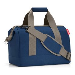 Torba podróżna M Reisenthel Allrounder dark blue. Niebieskie torby podróżne Reisenthel, bez wzorów, z poliesteru. Za 179,00 zł.