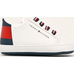 Tommy Hilfiger - Buty dziecięce. Białe trampki chłopięce TOMMY HILFIGER, bez wzorów, ze skóry ekologicznej, sportowe, na sznurówki. Za 169,90 zł.