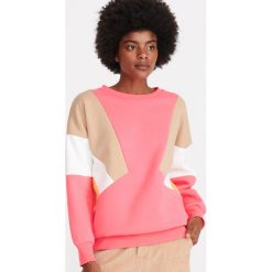 Bluza z kolorowymi wstawkami - Różowy. Różowe bluzy damskie Reserved, s, bez wzorów, bez rękawów, bez kaptura. Za 89,99 zł.