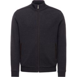 Sweter Bugatti 8700 45050. Szare swetry męskie Bugatti, m, bez wzorów, z bawełny, klasyczne, z klasycznym kołnierzykiem, bez kaptura. W wyprzedaży za 229,00 zł.