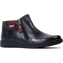 BOTKI DAMSKIE GRE 720 CZA. Czarne botki damskie Gregors, ze skóry, bez obcasa, bez zapięcia. Za 229,00 zł.