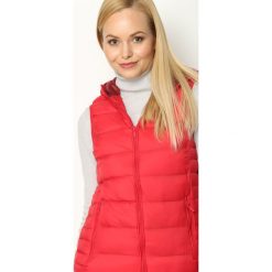 Czerwona Kamizelka Red Capture. Niebieskie kamizelki damskie marki Reserved, l. Za 79,99 zł.