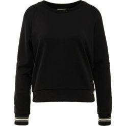 Patrizia Pepe Bluzka z długim rękawem nero. Czarne bluzki longsleeves Patrizia Pepe, z elastanu. Za 809,00 zł.