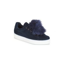 Buty André POMPON. Niebieskie trampki i tenisówki damskie Andre, bez wzorów, bez zapięcia. Za 239,20 zł.