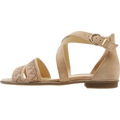 Gabor Sandały camel. Brązowe sandały damskie Gabor, z materiału. W wyprzedaży za 399,20 zł.