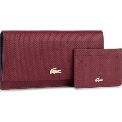 Duży Portfel Damski LACOSTE - Slim Wallet Cc Holder NF2738CE Tawny Port Peacoat D25. Czerwone portfele damskie Lacoste, ze skóry. W wyprzedaży za 369,00 zł.