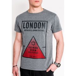 T-shirt męski z nadrukiem S1080 - grafitowy. Szare t-shirty męskie Ombre Clothing, s, z nadrukiem, z bawełny, bez kołnierzyka. Za 12,99 zł.