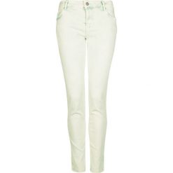 Guess Jeansy "Curve X". Jeansy damskie Guess. Za 149,00 zł.