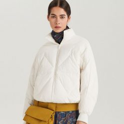 Puchowa kurtka ReDesign - Biały. Białe kurtki damskie puchowe Reserved, l, z puchu. Za 399,99 zł.