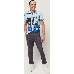 O'Neill Chino Spodnie Szary. Szare spodnie męskie O'Neill, bez wzorów, z elastanu. Za 361,95 zł.