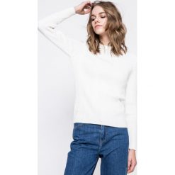 Lacoste - Sweter. Białe swetry klasyczne damskie marki Lacoste, s, z bawełny, z okrągłym kołnierzem. W wyprzedaży za 319,90 zł.