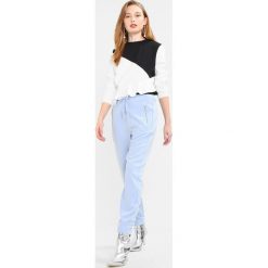 Bluzy rozpinane damskie: b.young PARIN BLOCK Bluza off white
