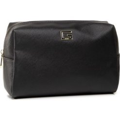 Kosmetyczka GUESS - Nohea Accessories PWNOHE P0315 BLA. Czarne kosmetyczki męskie Guess, z aplikacjami, ze skóry ekologicznej. Za 199,00 zł.