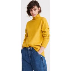 Sweter z golfem - Zielony. Zielone golfy damskie Reserved, s, bez wzorów, bez rękawów. Za 119,99 zł.