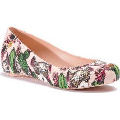 Baleriny MELISSA - Ultragirl 3DB III Ad 32542 Pink/Green 51493. Różowe baleriny damskie Melissa, bez wzorów, z tworzywa sztucznego, bez obcasa. W wyprzedaży za 209,00 zł.