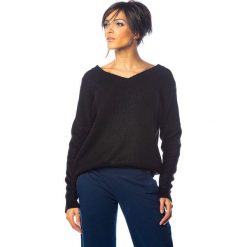 Sweter "Queen" w kolorze czarnym. Czarne swetry damskie So Cachemire, m, bez wzorów, z kaszmiru, bez rękawów, bez kaptura. W wyprzedaży za 175,95 zł.
