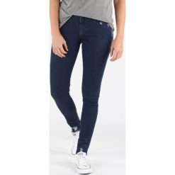 Diesel Slandy Dżinsy Niebieski. Niebieskie jeansy damskie Diesel. Za 793,95 zł.