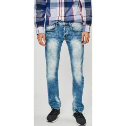 Guess Jeans - Jeansy Vermont. Jeansy męskie Guess Jeans. W wyprzedaży za 159,90 zł.