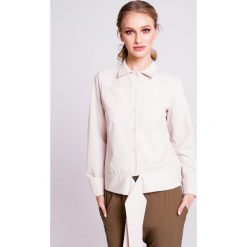 Naoko - Koszula Santa Lucia X Edyta Górniak. Różowe bluzki damskie marki NAOKO, na co dzień, s, bez wzorów, z bawełny, casualowe, bez kołnierzyka, z długim rękawem. W wyprzedaży za 119,90 zł.