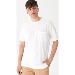 T-shirt z kieszenią - Kremowy. Białe t-shirty męskie House, s, bez wzorów, bez kołnierzyka. Za 39,99 zł.