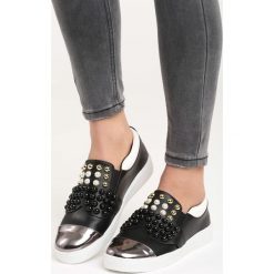 Czarne Slip On Bromance. Czarne bez kategorii marki Born2be. Za 79,99 zł.