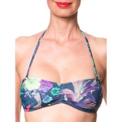 Biustonosz bikini "Siramisu" w kolorze granatowym ze wzorem. Niebieskie stroje kąpielowe dwuczęściowe damskie marki Brunotti. W wyprzedaży za 56,95 zł.