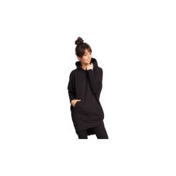 Bluzy Be B021 Bluza tunika z kapturem i gumką z tyłu. Czarne tuniki damskie marki BE, s, z kapturem. Za 135,00 zł.