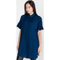 Versace Jeans Koszula Niebieski. Niebieskie bluzki damskie Versace Jeans, m, bez wzorów, z lyocellu, bez kołnierzyka, z krótkim rękawem. Za 1058,95 zł.