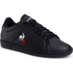 Sneakersy LE COQ SPORTIF - Courtset 2010082 Triple Black. Czarne sneakersy męskie le coq sportif, bez zapięcia. Za 299,00 zł.