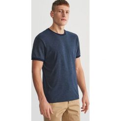 T-shirt ze ściągaczami - Granatowy. Niebieskie t-shirty męskie Reserved, xs, bez wzorów, bez kołnierzyka. Za 29,99 zł.