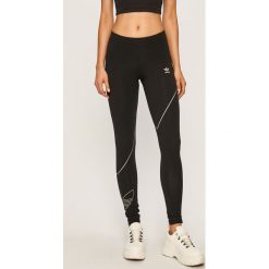 Adidas Originals - Legginsy. Czarne spodnie damskie z elastanu. W wyprzedaży za 139,90 zł.