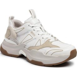 Sneakersy BOSS - Ranger 50417985 10221526 01 White 100. Białe sneakersy męskie Boss, na co dzień, bez wzorów, ze skóry, klasyczne, bez zapięcia. W wyprzedaży za 659,00 zł.