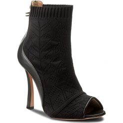 Szpilki ELISABETTA FRANCHI - SA-21S-81E2-V575 Nero 110. Czarne botki damskie skórzane marki Elisabetta Franchi, eleganckie, na obcasie. W wyprzedaży za 2029,00 zł.
