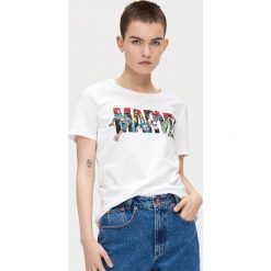Koszulka Marvel - Biały. Białe koszulki damskie Cropp, s. Za 49,99 zł.