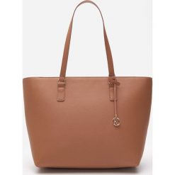 Torba shopper z brelokiem - Brązowy. Pomarańczowe torby damskie na zakupy House, bez wzorów, z breloczkiem. Za 59,99 zł.