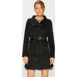 Vero Moda - Płaszcz Two Dope. Czarne kurtki damskie Vero Moda, s, bez wzorów, z poliesteru. W wyprzedaży za 139,90 zł.